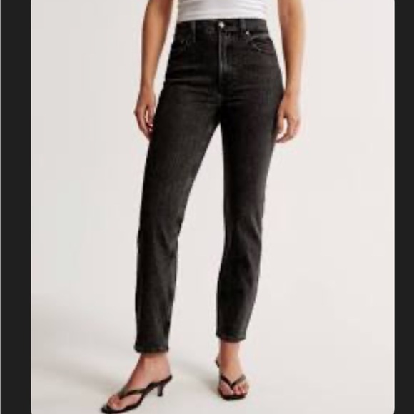 Abercrombie & Fitch Denim - Abercrombie Black High Rise Mom Jean - Size 29 X-Long
